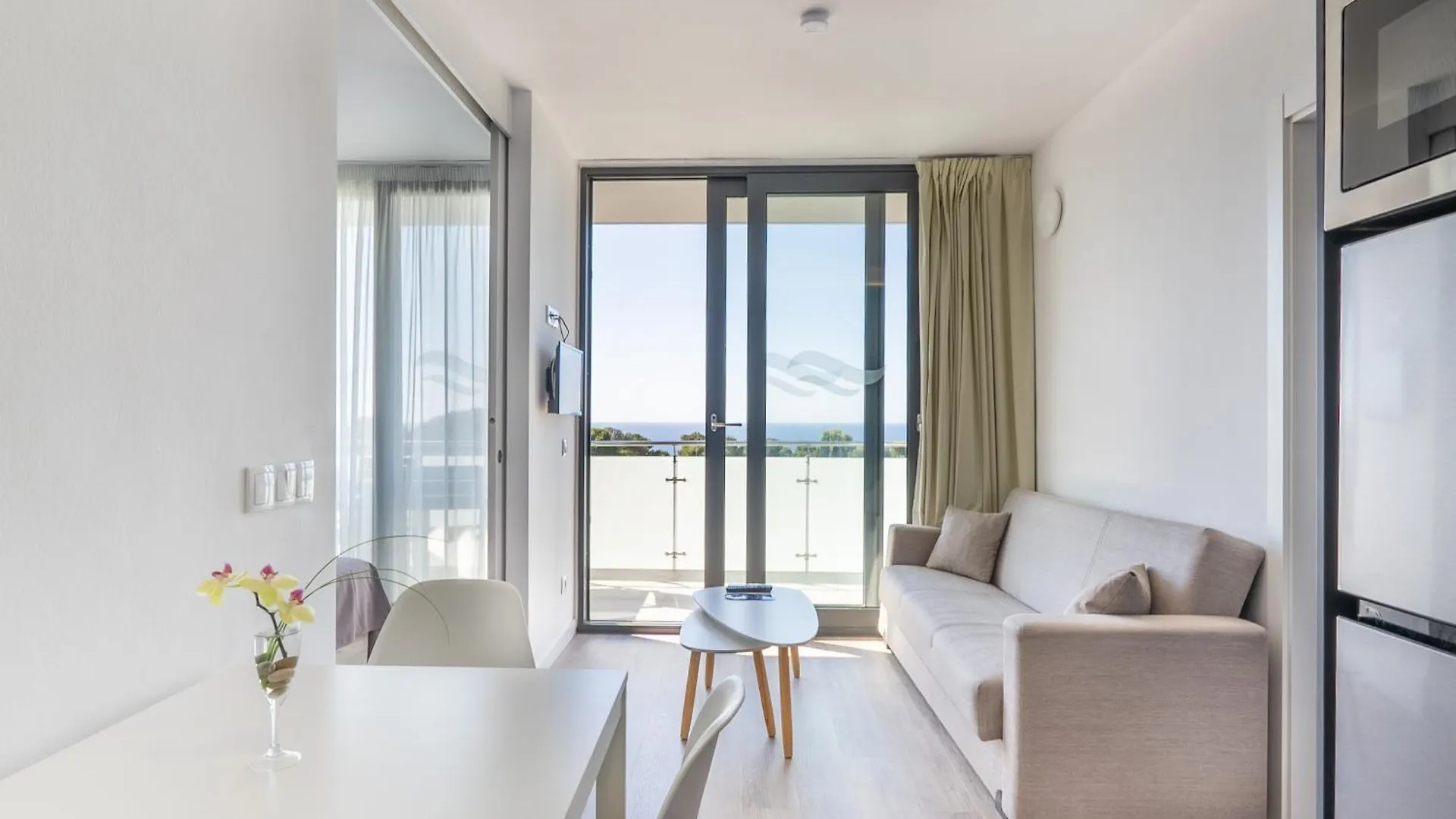 Aparthotel Comtat Sant Jordi Platja d'Aro 3*,