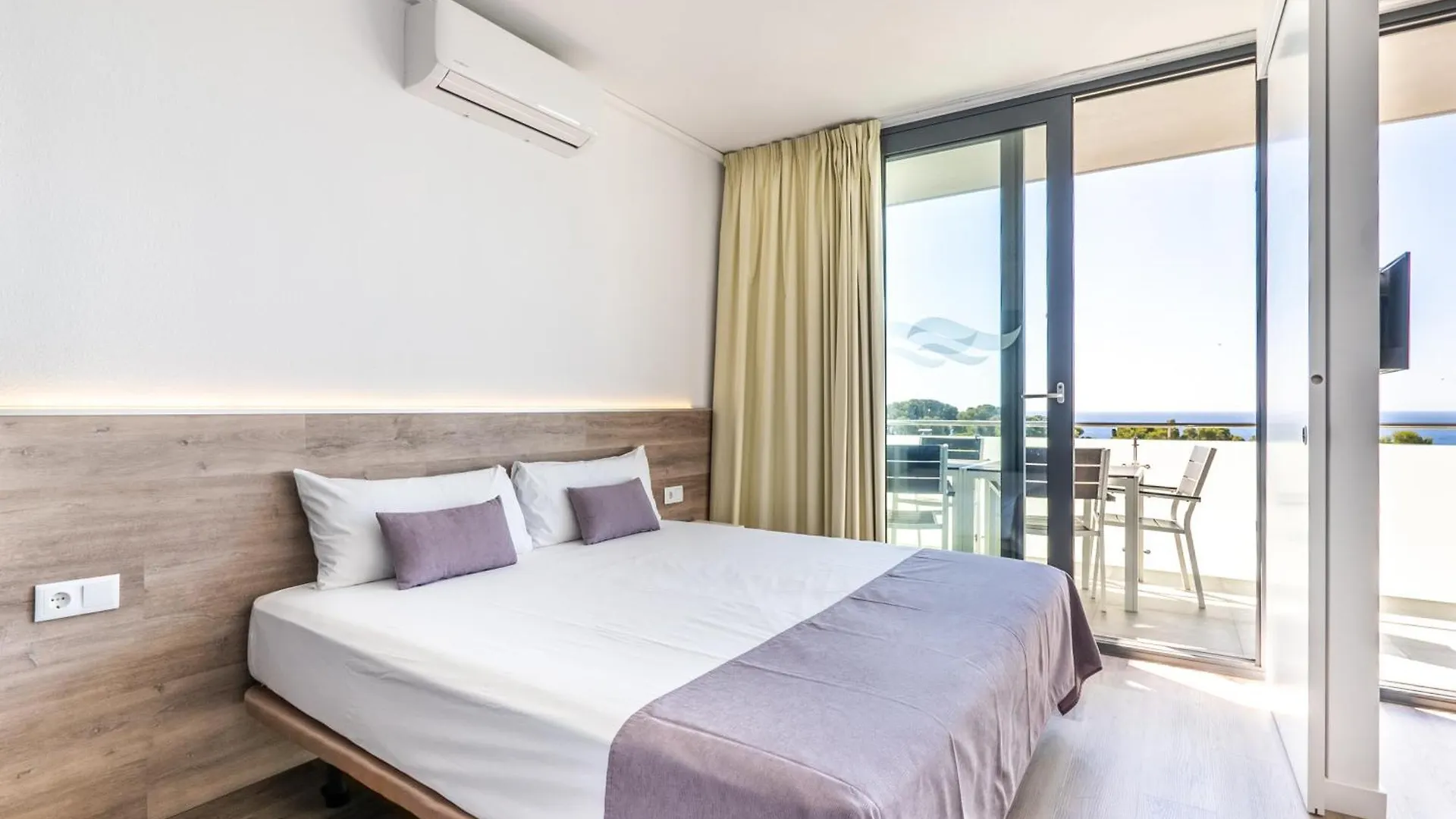Aparthotel Comtat Sant Jordi Platja d'Aro Spain
